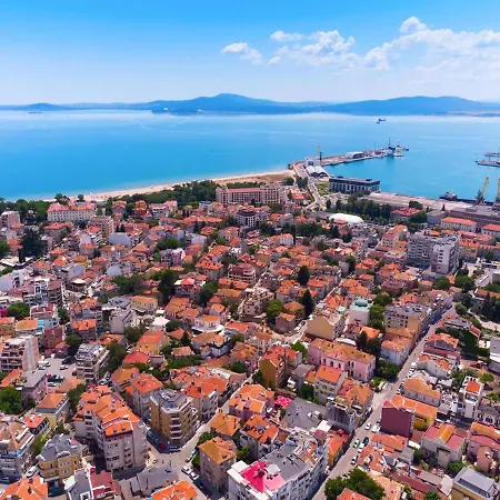 Sunny Bay Appartamento Pomorie